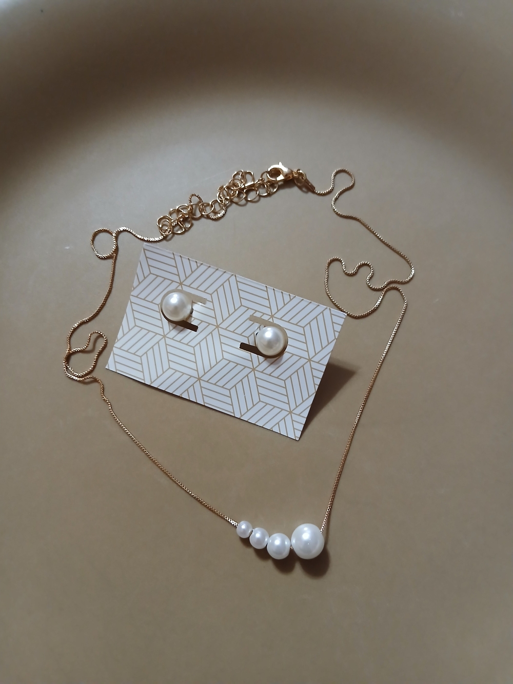 Gold Pearl Necklace and Stud Earrings Set - Classic White Pearls